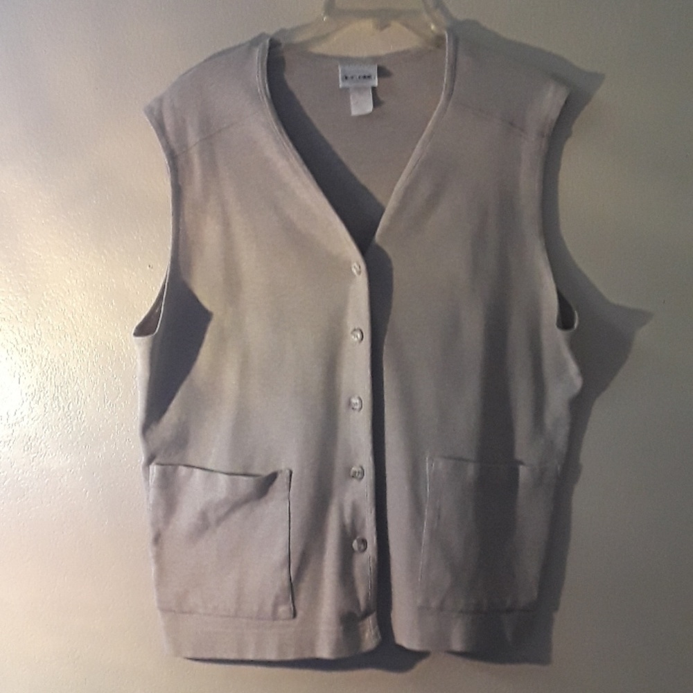 Sweater by 104"5 Park